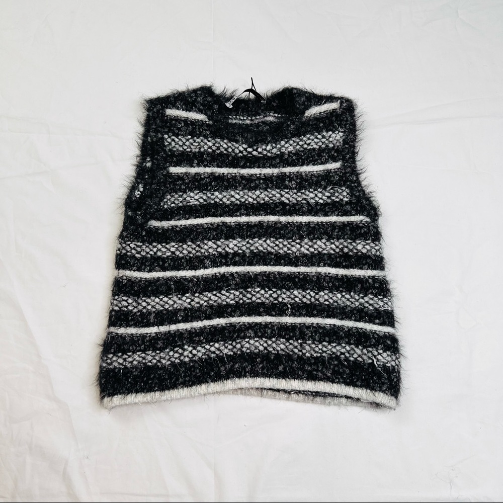 Zara Limited Edition Women’s Sleeveless Sweater Super Soft Size S A040222 NEW